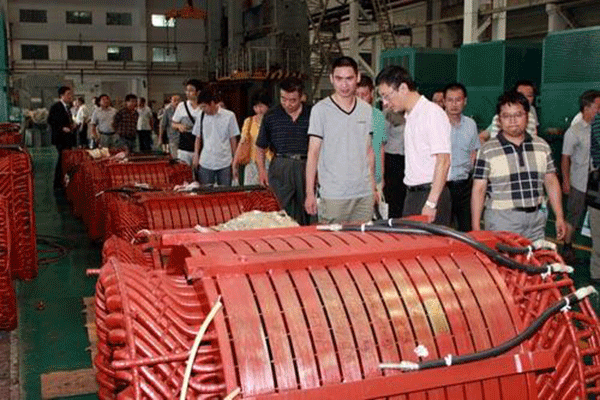 西安泰富西瑪高效節(jié)能電機在石油化工企業(yè)節(jié)能應(yīng)用。