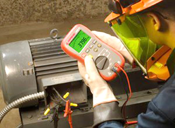 頻率為60Hz的電機(jī)能否連接到50HZ電源？